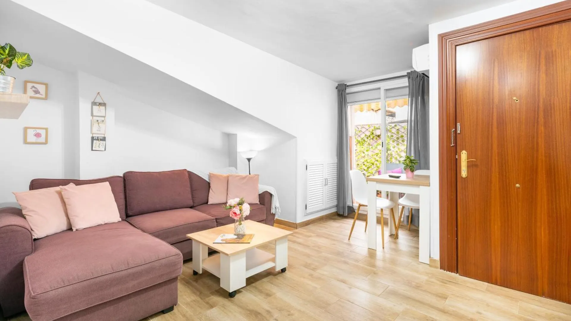 Apartment Holidays2Malaga Carril Penthouse Terrace
